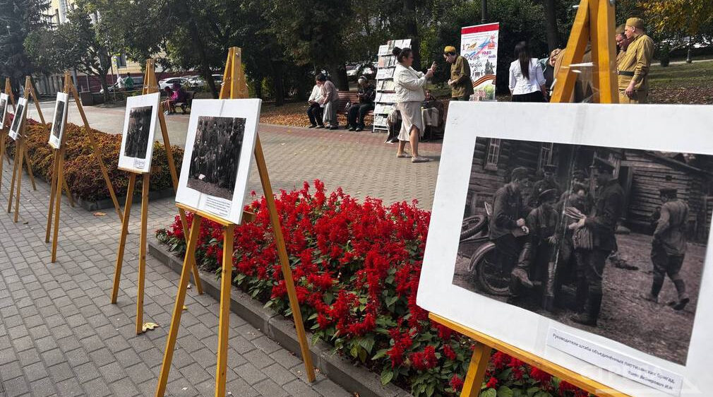 В Брянске прошла книжная ярмарка «О Брянске с любовью» в честь 1040-летия города