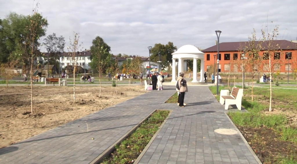 В Клинцах состоялось торжественное открытие обновлённого Ленинского парка