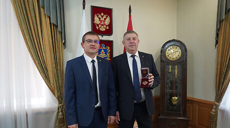 Александр Богомаз награждён почётным знаком ЛНР за поддержку и развитие сотрудничества