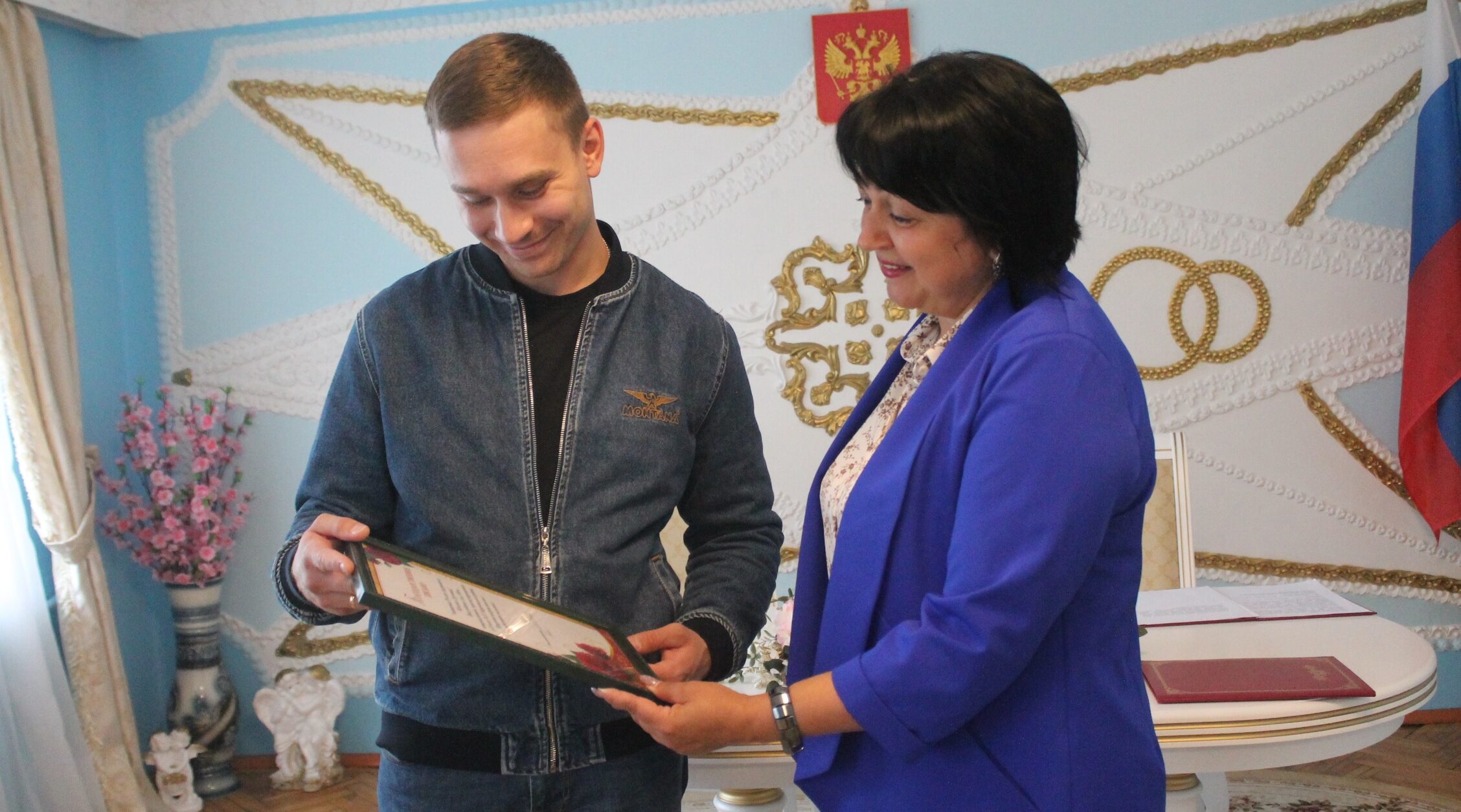 Карачев встретил сотого новорожденного