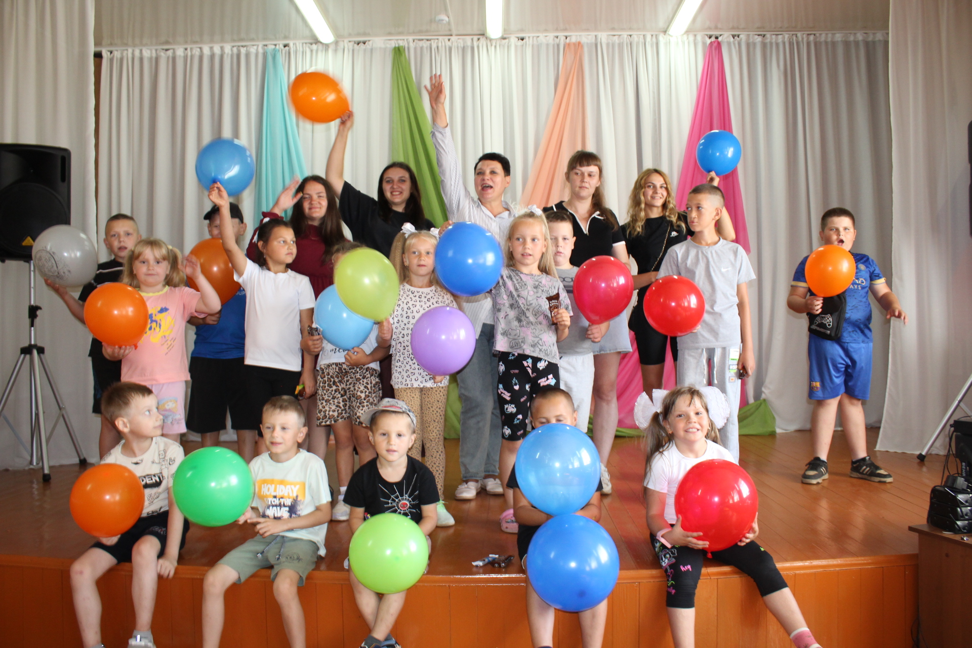 Праздник знаний «В кругу друзей» собрал вельяминовских школьников