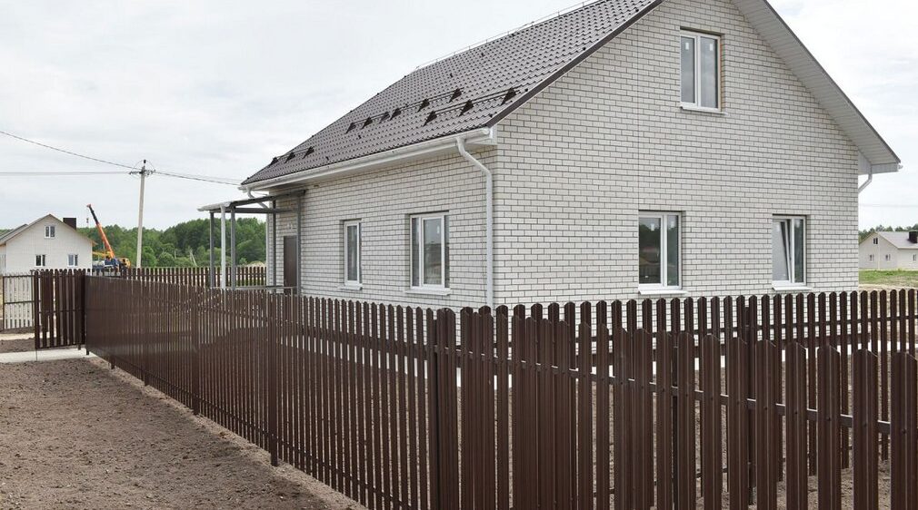 В Брянском районе благоустраивают дворы и общественные пространства