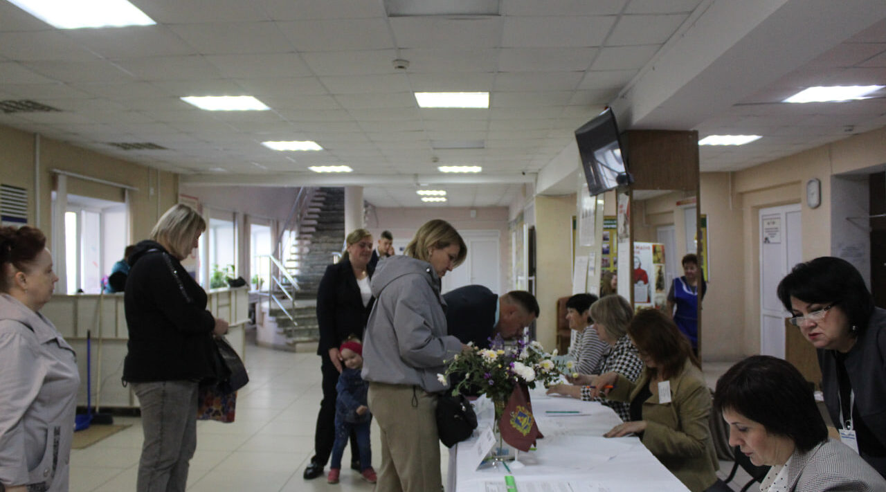 Второй день голосования в Карачевском районе завершился при высокой активности избирателей