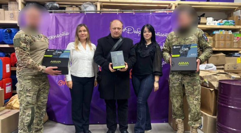 В Брянске участникам СВО вручили спецтехнику