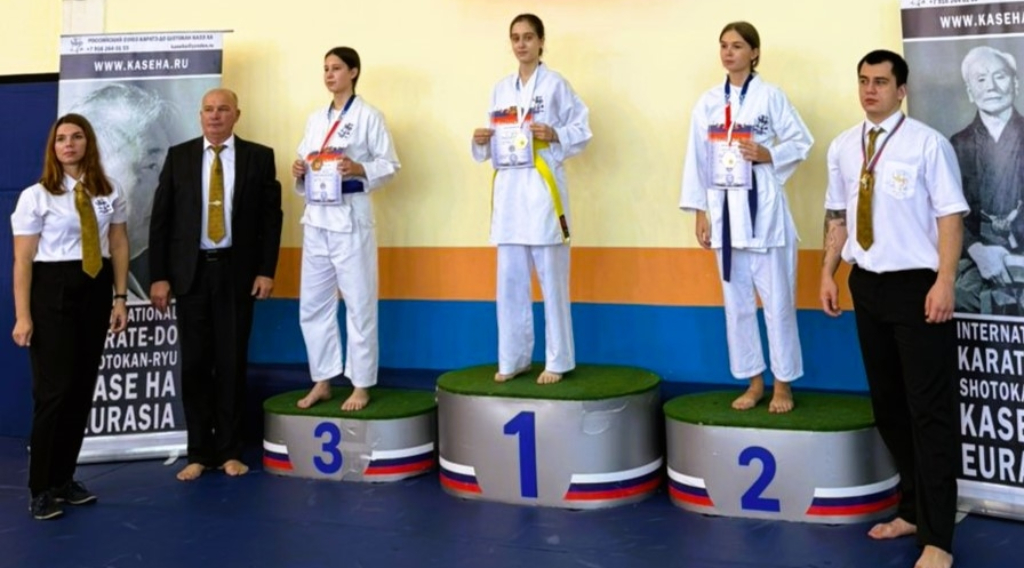 Воспитанники брянского Дворца единоборств успешно выступили на первенстве области по каратэ-до