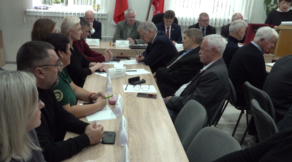 В Брянске обсудили возвращение участников СВО в мирную жизнь