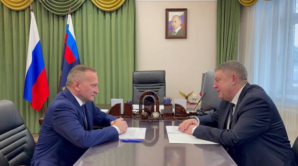 Эли Исаев и Александр Богомаз обсудили бюджетную дисциплину Брянской области