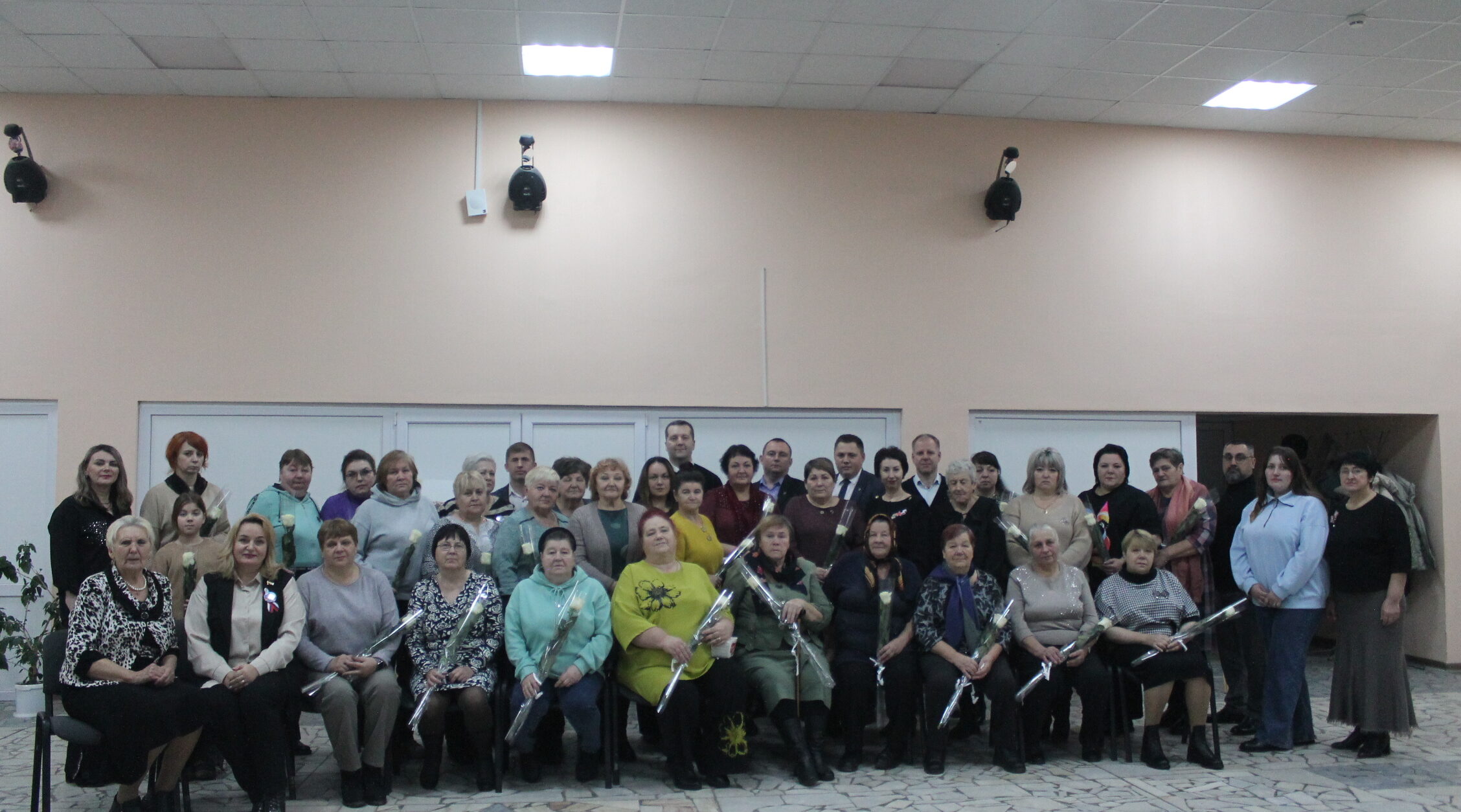 В карачевском РДК прошла встреча с матерями погибших военнослужащих