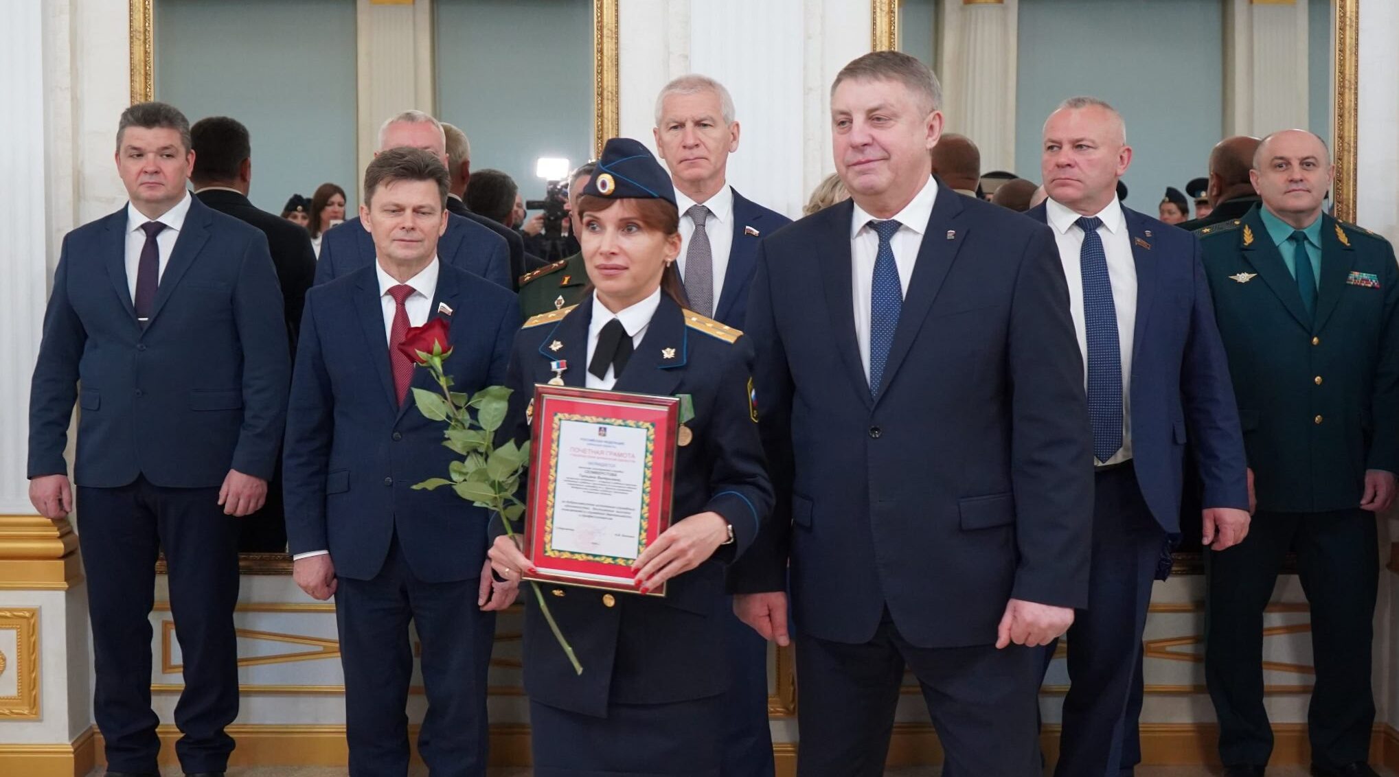 Александр Богомаз  поздравил брянских судебных приставов с 160-летием со дня основания службы