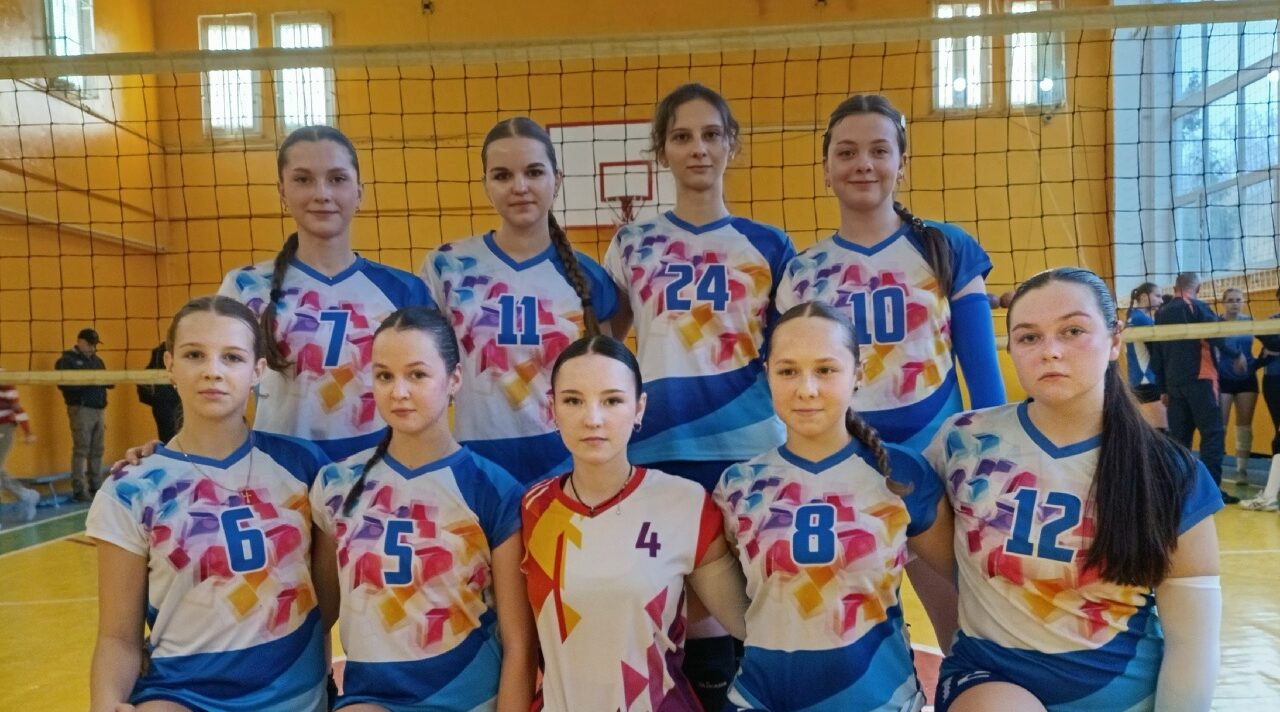 Победа карачевских волейболисток в областном первенстве