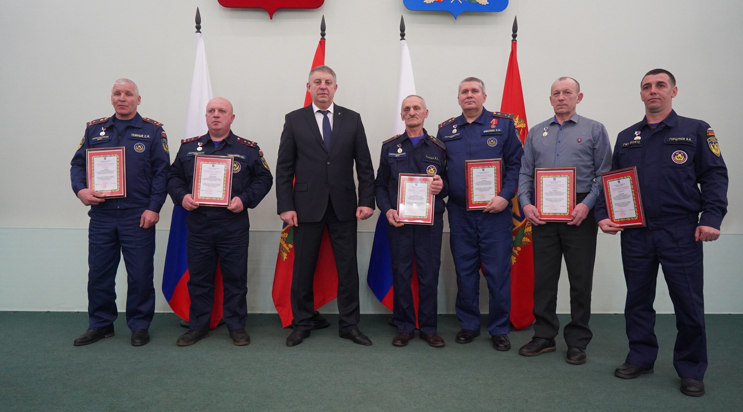 Александр Богомаз поздравил сотрудников Главного управления МЧС с Днем спасателя России