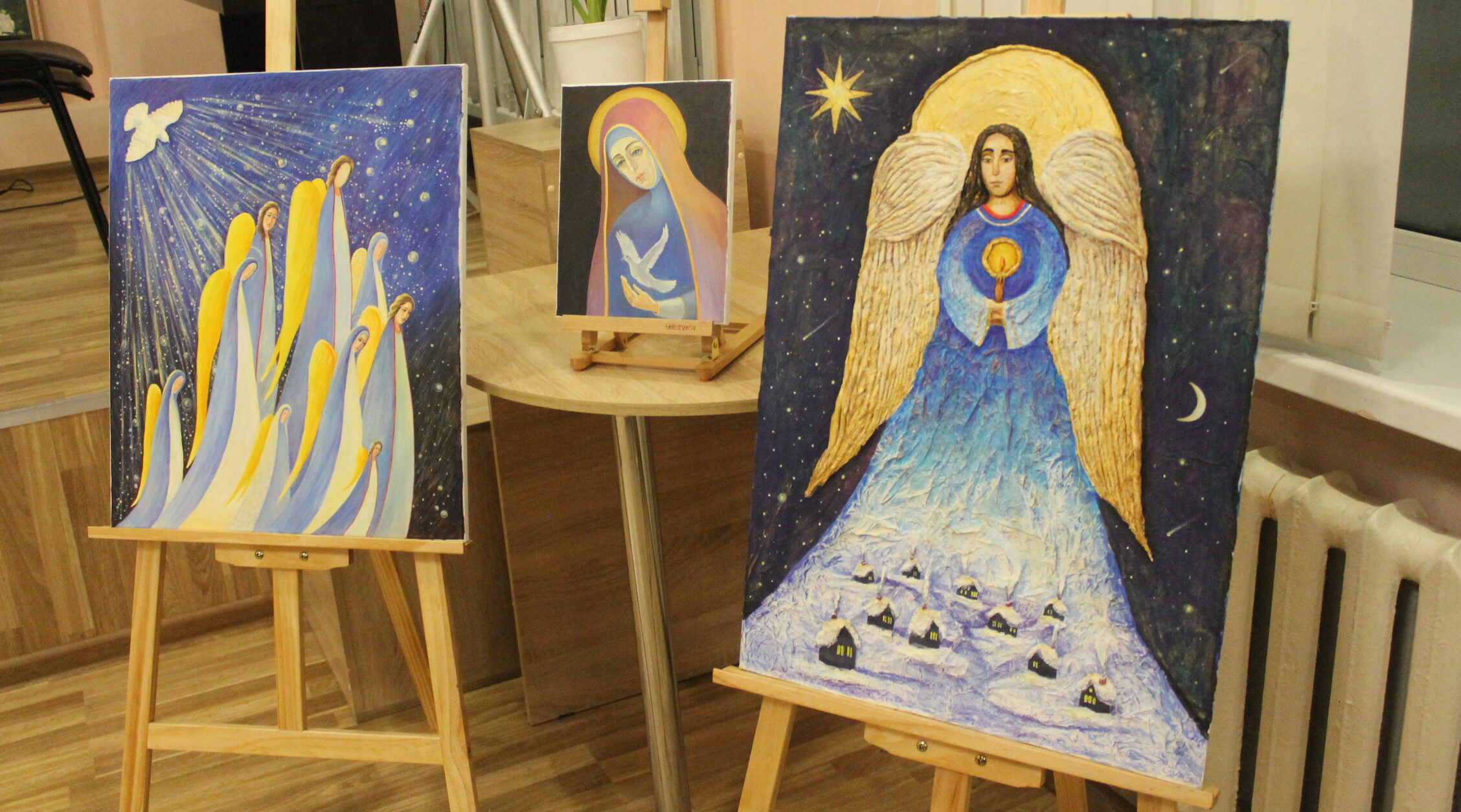 В районной галерее Карачева открылась выставка памяти художницы Валентины Поваровой