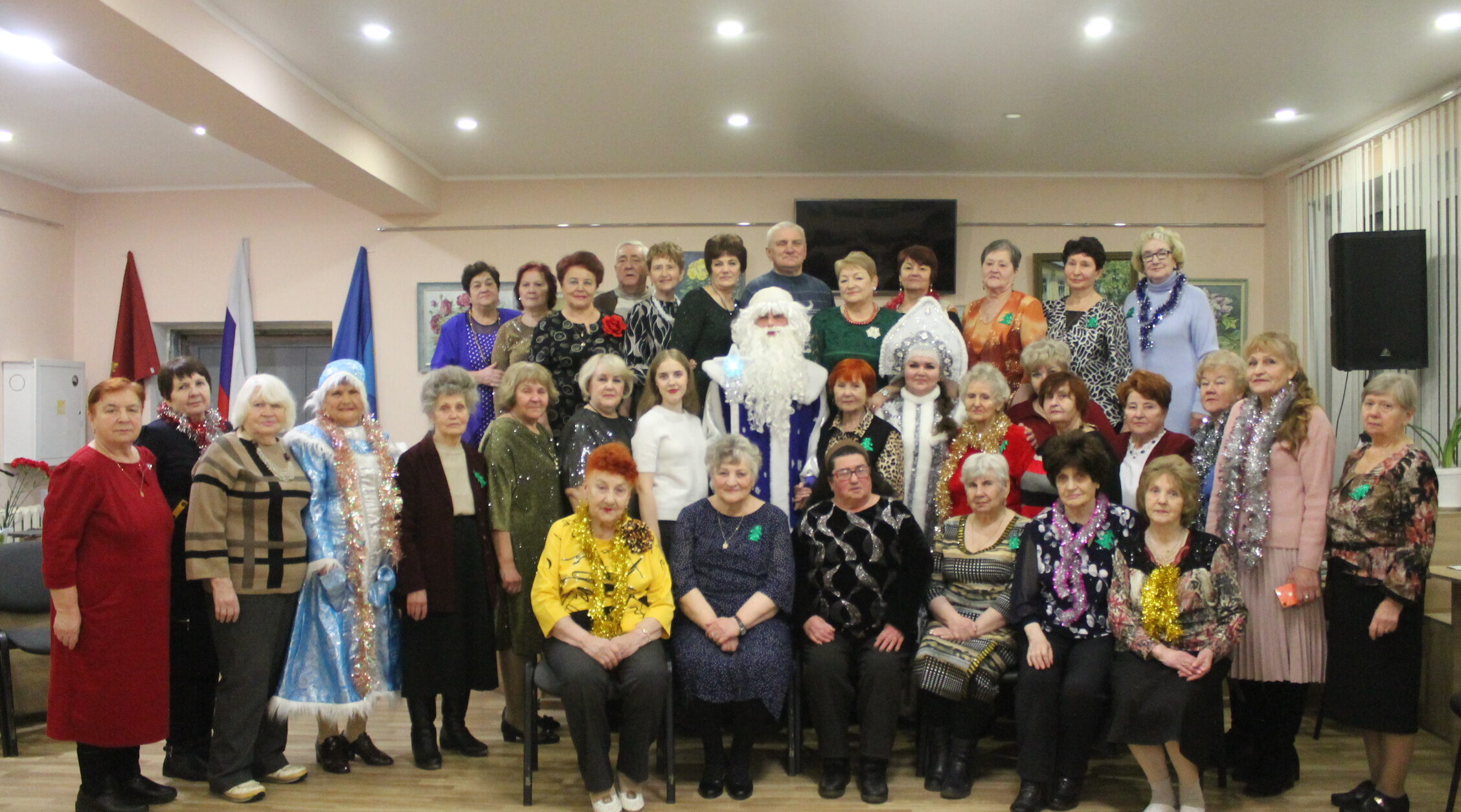 В районном Доме культуры прошла новогодняя встреча клуба «Вдохновение»