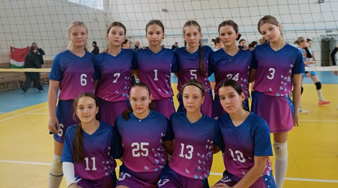 Карачевские волейболистки выступили на турнире в Калуге