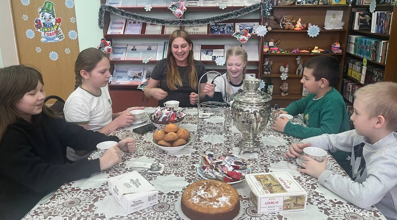 В Бошино для детей провели рождественские посиделки