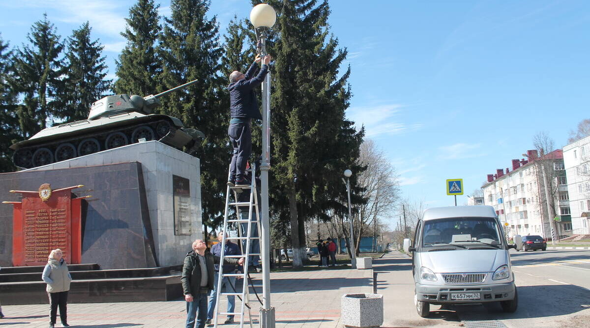 В Карачевском районе продолжалось благоустройство в 2025 году