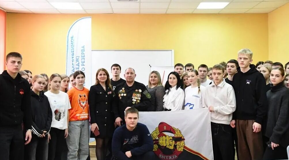 Ветеран спецоперации Владимир Клевцов встретился со студентами