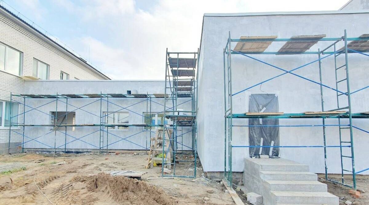 В Сельцо завершается строительство спортивного зала школы Nº 5