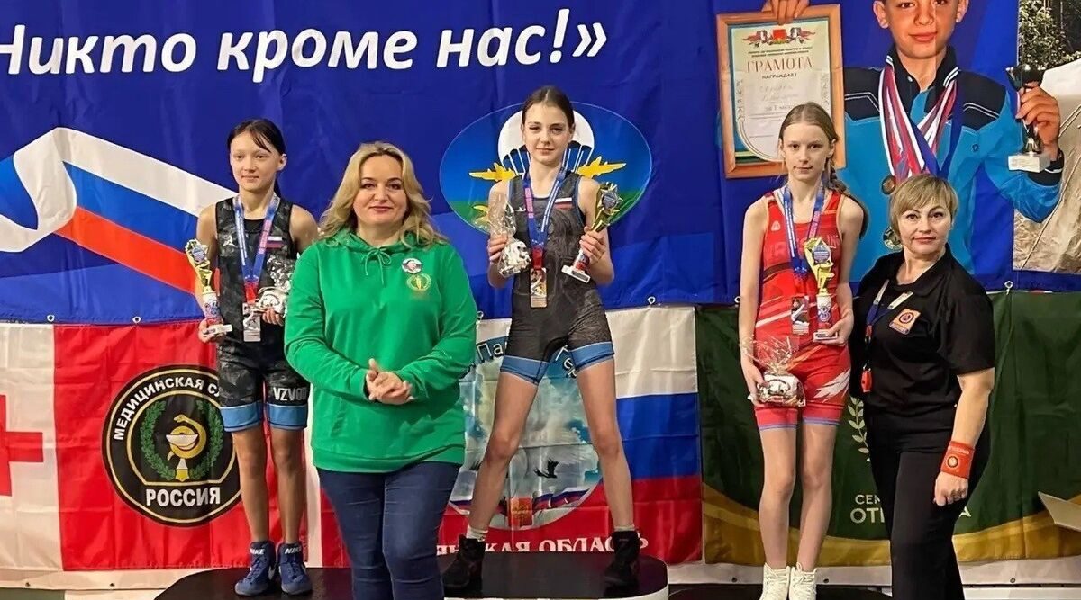 В Брянске прошел турнир по вольной борьбе памяти Героя России Д. Седнева