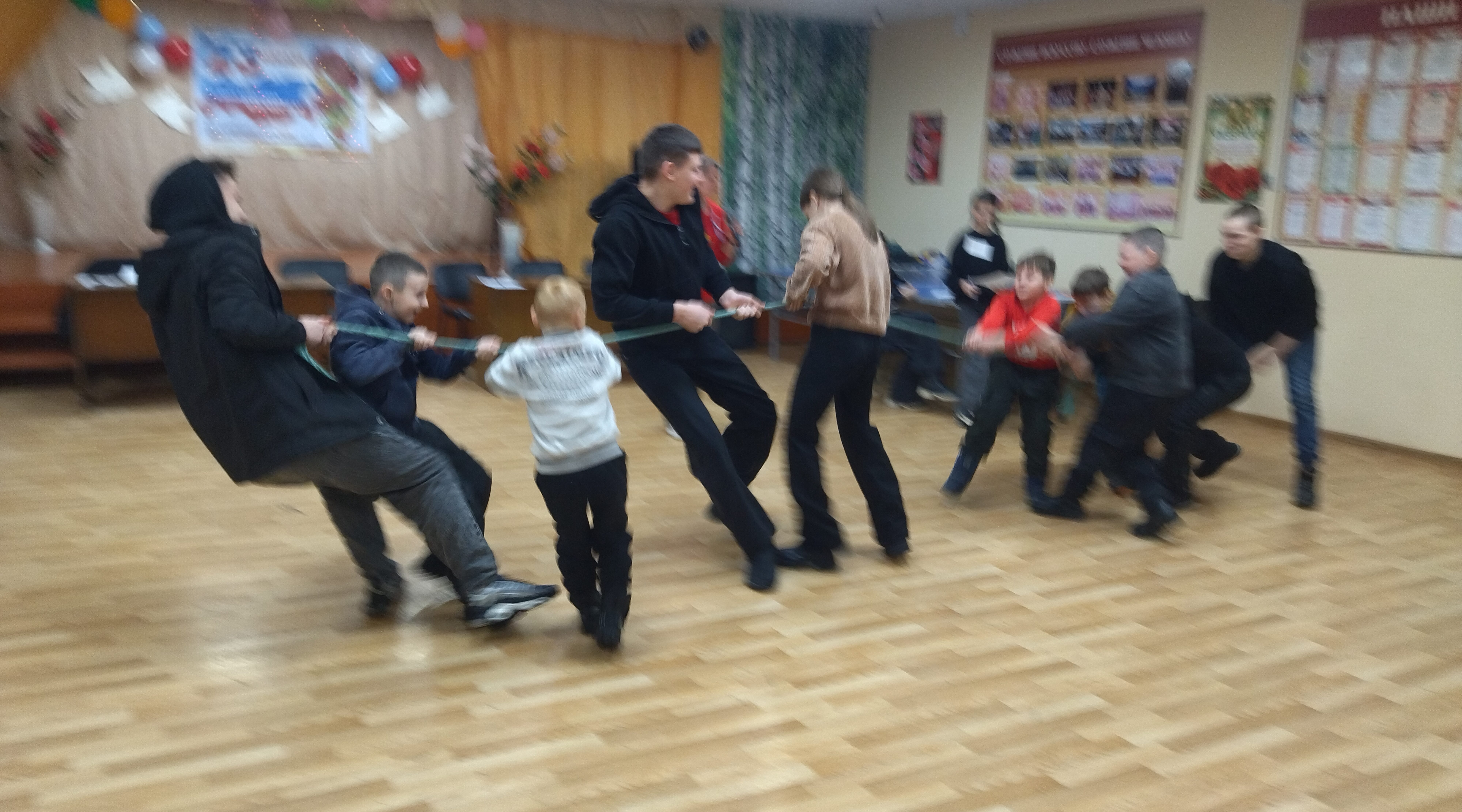 В Дунаевском ПДК прошла конкурсно-игровая программа «А ну-ка, парни!»