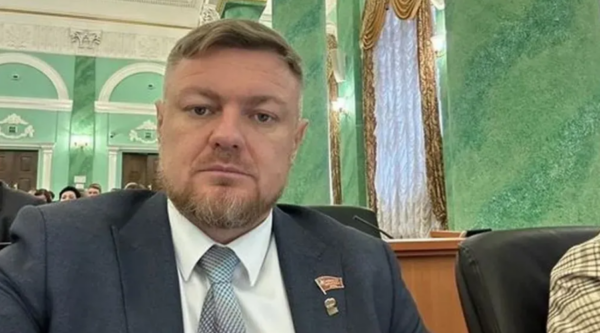 Депутат Брянской областной Думы напомнил о выплатах для служащих по контракту