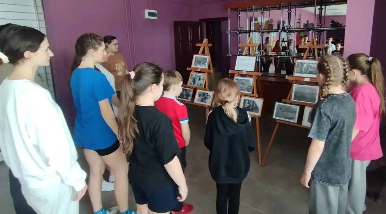 В Суземском кинотеатре начала работу выставка, посвящённая чернобыльской трагедии