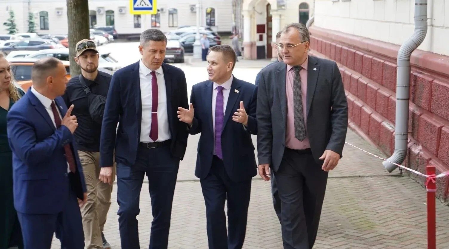 В преддверии Дня библиотек Егор Ковальчук посетил научную библиотеку им. Ф.И. Тютчева