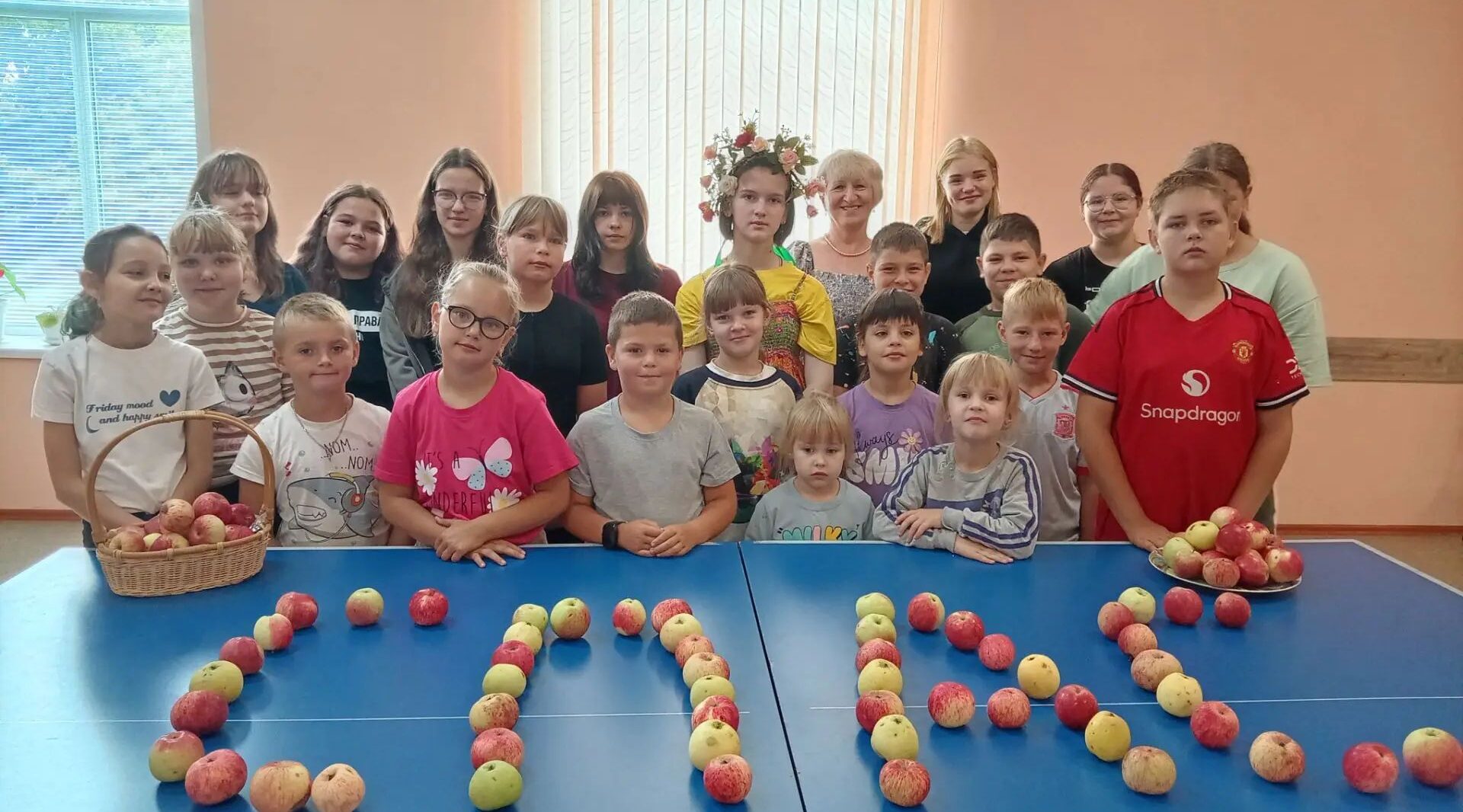 В Трыковском ДК прошла игровая программа к Яблочному Спасу