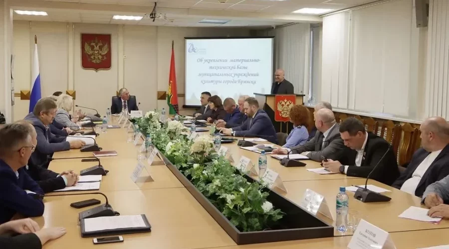 В Володарском районе Брянска в 2027 году модернизируют взрослую и детскую библиотеки