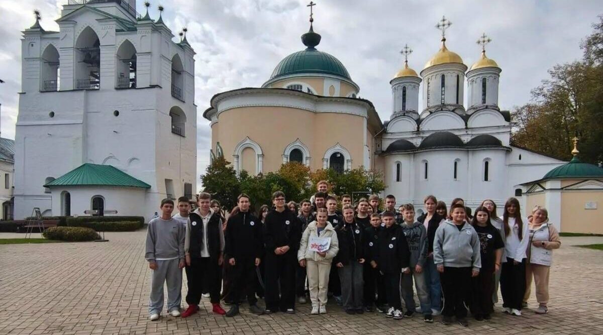 Стародубские кадеты побывали в путешествии по «Золотому кольцу Руси»