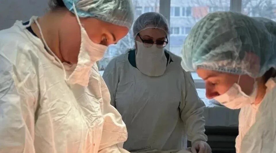 Врачи Брянской областной больницы № 1 спасли пациентку с гигантской опухолью