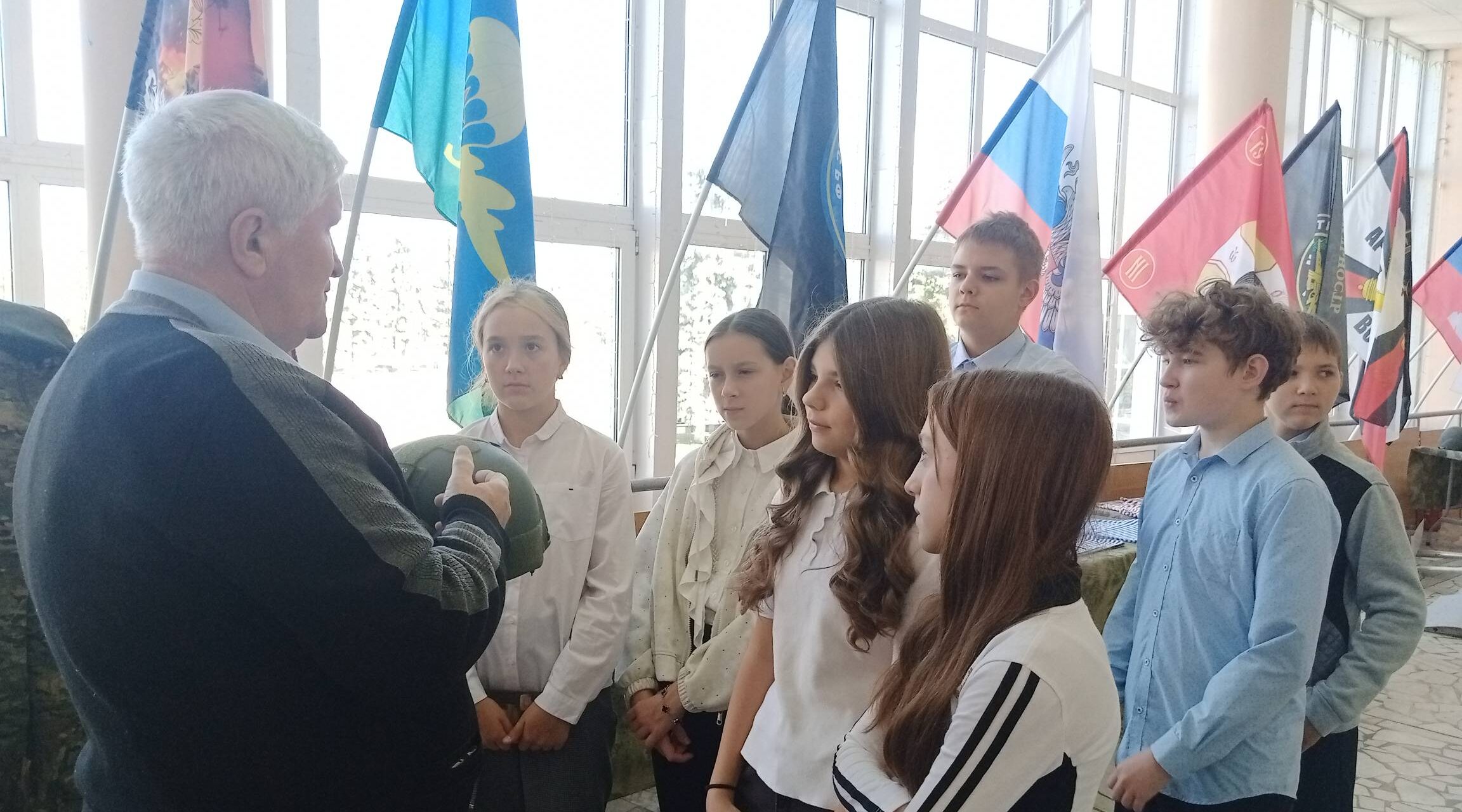 Карачевским школьникам рассказали о воссоединении новых регионов  с Россией